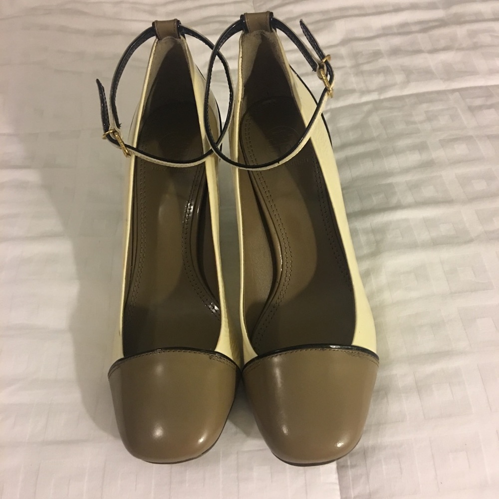 TORY BURCH AUTHENTIC PATENT LEATHER HEELS